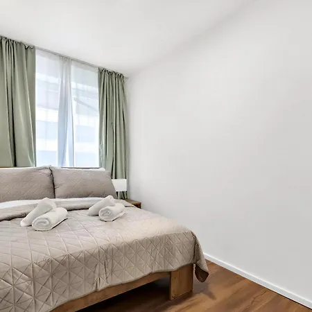 Daire Sophisticated For 6 - Old Town Ba Bratislava